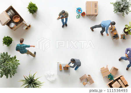 引越作業をしている人々のミニチュア素材-2 引越作業をしている人々のミニチュア素材-2 111536493