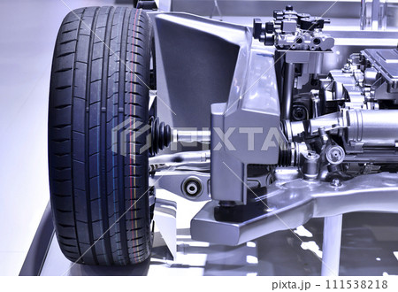 Electric Car Front Axle with new tire of the suspension structure an electric car. 111538218