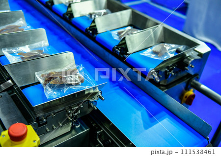 Automatic dried fish meat food production line on conveyor belt equipment machinery in factory Automatic dried fish meat food production line on conveyor belt equipment machinery in factory 111538461