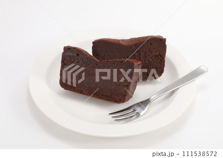 美味しそうなテリーヌショコラ 111538572