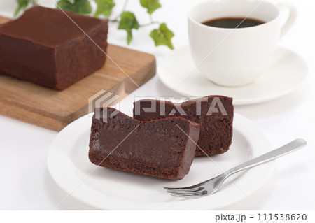美味しそうなテリーヌショコラ 美味しそうなテリーヌショコラ 111538620