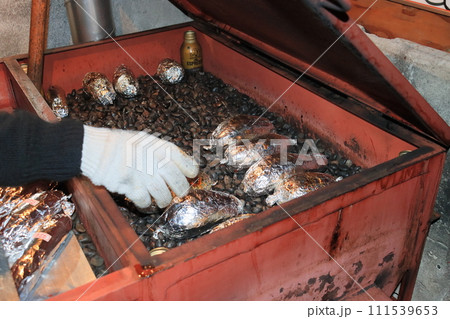 石焼芋の屋台 石焼芋の屋台 111539653