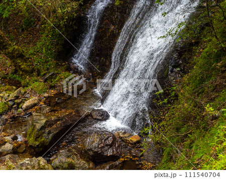 多久里の滝の滝壺 111540704