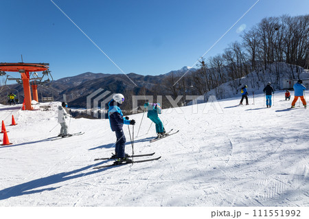 かたしな高原スキー場から見る日光白根山 かたしな高原スキー場から見る日光白根山 111551992