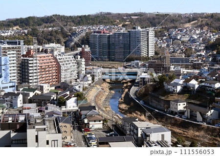 大栗川周辺の街並み 111556053