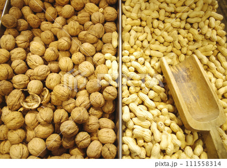 くるみと殻付きピーナツの計り売り販売 胡桃 ピーナツ 111558314