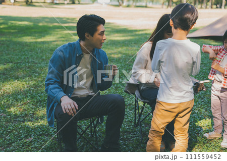 7 years old & 5 years old 7 years old & 5 years old 111559452