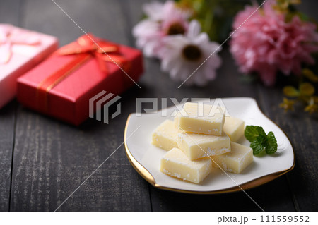 生チョコ ホワイトチョコレート 生チョコ ホワイトチョコレート 111559552