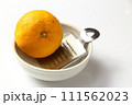 柚子とおろし金 111562023