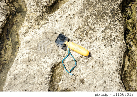 Compact underwater camera. 111565018