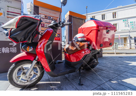 郵便バイク　電気バイク　SDGs　エコ 111565283