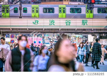 日本の東京都市景観 JN.1…零マの渋谷に再びマ姿…拡大の元凶をなぜ学べないのか…マ不要・換気 111568205
