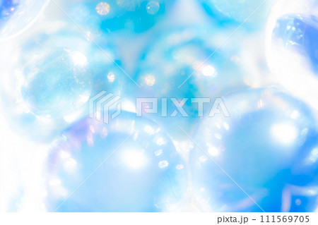 ビー玉・爽やか 背景素材 111569705