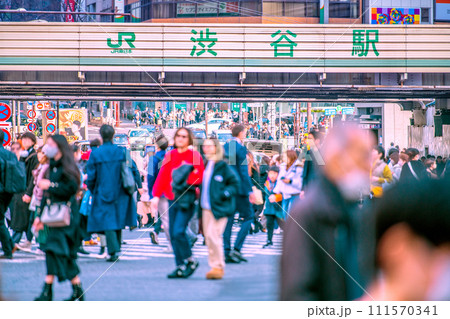 日本の東京都市景観 JN.1…零マの渋谷に再びマ姿…拡大の元凶をなぜ学べないのか…マ不要・換気 日本の東京都市景観 JN.1…零マの渋谷に再びマ姿…拡大の元凶をなぜ学べないのか…マ不要・換気 111570341