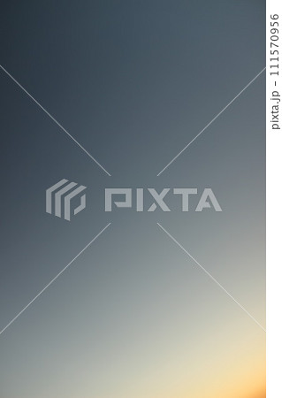 素材『空の色』#SDGs グラデーション 背景 #自然 光 トワイライト #背景素材 素材『空の色』#SDGs グラデーション 背景 #自然 光 トワイライト #背景素材 111570956