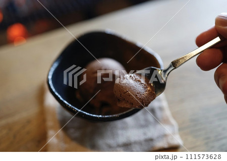 チョコレートアイスクリーム チョコレートアイスクリーム 111573628