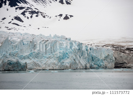 Glacier on Svalbard, Arctic - view from expedition vessel 111573772