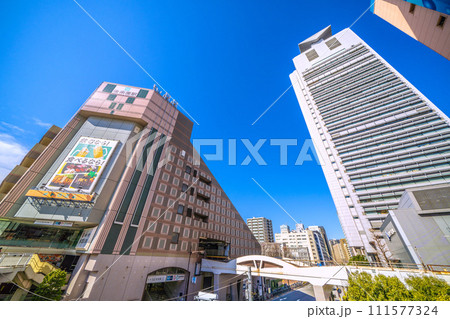 日本の東京都市景観 東京メトロ丸ノ内線・南北線「後楽園駅」や文京区役所などを望む＝2月14日 111577324