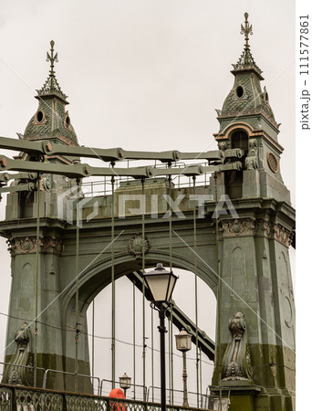 Design Architecture of Hammersmith Bridge. 111577861