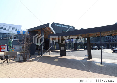 北陸新幹線　敦賀駅西口・まちなみ口駅舎 111577863