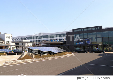 北陸新幹線　敦賀駅西口・まちなみ口駅舎 111577869