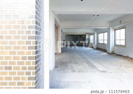 ビル内の空き物件 店舗スペース 空き店舗 ビル内の空き物件 店舗スペース 空き店舗 111578403