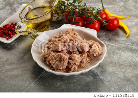 Canned tuna fillet for salad 111580319