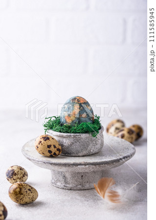 Easter decoration painted dragon eggs 111585945