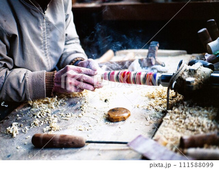 土湯こけし職人 111588099