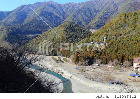 谷瀬の吊橋【日本最長の生活用鉄線の吊橋】 奈良県十津川村 谷瀬の吊橋【日本最長の生活用鉄線の吊橋】 奈良県十津川村 111588112