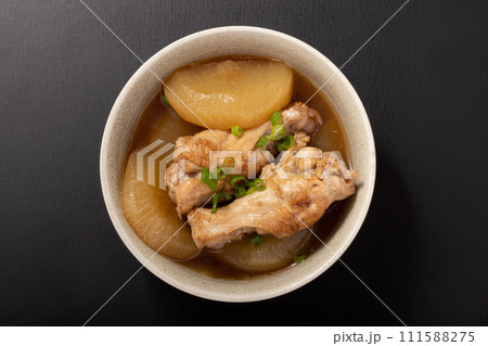 鶏手羽元と大根の煮物 鶏手羽元と大根の煮物 111588275