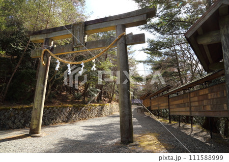 玉置神社【世界遺産「紀伊山地の霊場と参詣道」 ／奈良県十津川村】 111588999