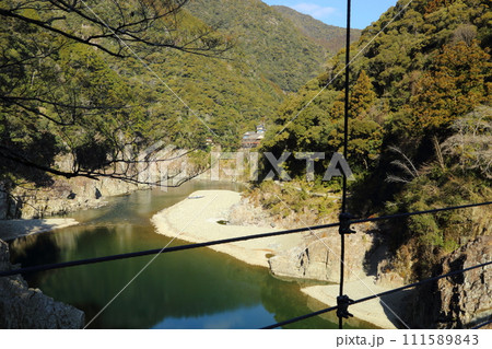 瀞峡 「山彦橋からの眺望」/ 奈良県・三重県・和歌山県【国特別名勝・吉野熊野国立公園】 瀞峡 「山彦橋からの眺望」/ 奈良県・三重県・和歌山県【国特別名勝・吉野熊野国立公園】 111589843