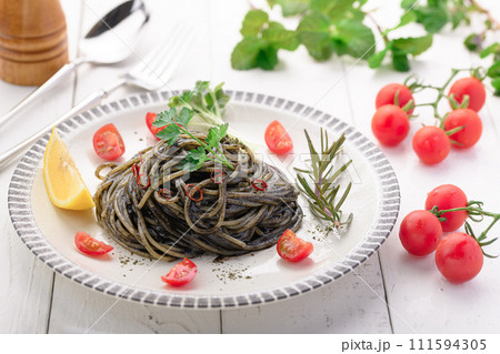 イカ墨パスタ イカ墨パスタ 111594305