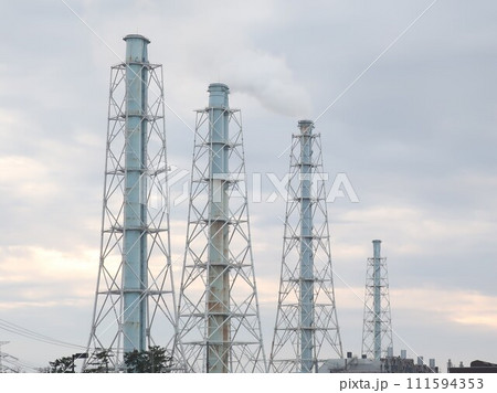 新潟県 聖籠町 火力発電所 煙突 新潟県 聖籠町 火力発電所 煙突 111594353