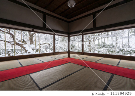 京都大原 宝泉院 雪景色の盤桓園 京都大原 宝泉院 雪景色の盤桓園 111594929