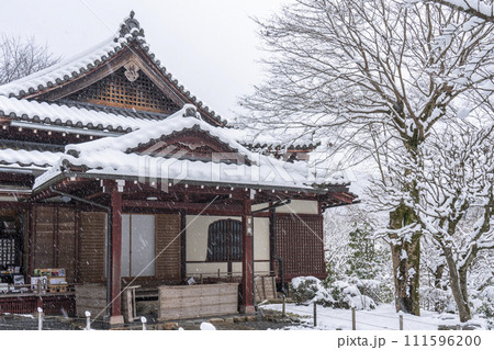 京都大原　雪景色の寂光院　書院 111596200