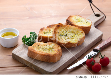 ガーリックトースト ガーリックトースト 111597797