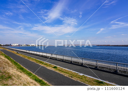 羽田空港B滑走路の進入灯(東京都大田区) 羽田空港B滑走路の進入灯(東京都大田区) 111600124