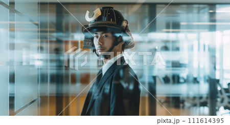 妥協しない仕事をする会社員のイメージ 111614395