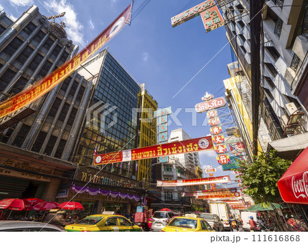 タイ・バンコク 旧正月のチャイナタウン・ヤワラー通り / Bangkok, Thailand タイ・バンコク 旧正月のチャイナタウン・ヤワラー通り / Bangkok, Thailand 111616868