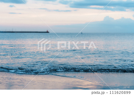 海 砂浜 コピースペース 背景 海 砂浜 コピースペース 背景 111620899