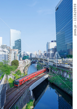 聖橋 すずめの戸締まり ロケ地 縦構図 111620939