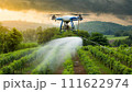 ドローンによる農薬散布 111622974