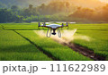 ドローンによる農薬散布 111622989