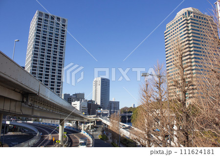 赤坂見附の街並み 111624181