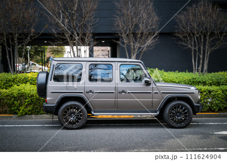 高級輸入車SUV 111624904