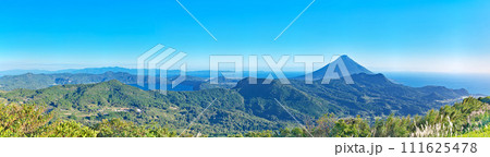 【大野岳しろろ展望台より開聞岳と池田湖】 (高解像度版) 鹿児島県南九州市頴娃町郡 111625478