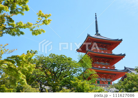 重要文化財･清水寺の「三重塔」（京都市東山区清水） 111627086