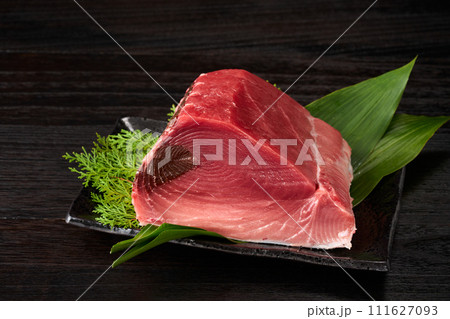 生養殖本鮪 ブロック 背中 生養殖本鮪 ブロック 背中 111627093